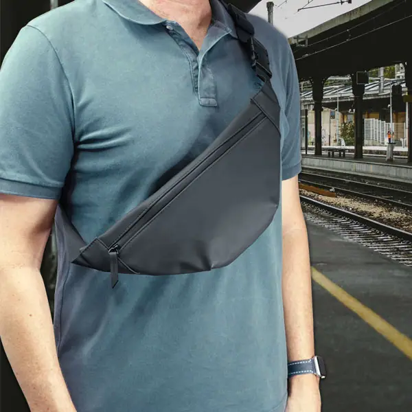 פאוץ "קומפטון"